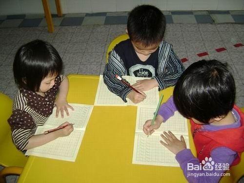 孩子寫字慢怎麼辦？怎麼提高孩子的寫字速度？