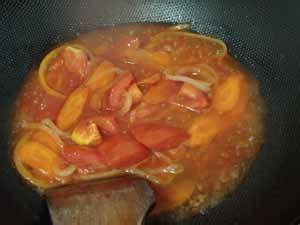 茄醬雞絲螺絲意麵