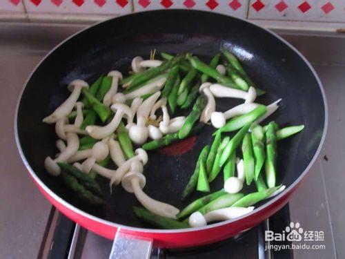 怎麼做蘆筍白玉菇