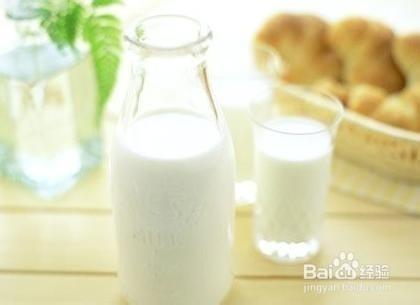 喝牛奶的好處——喝牛奶對人體有什麼好處