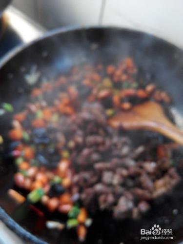 宮爆肉丁傳統清真菜——舌尖上的年夜飯