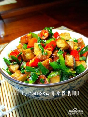 私房菜：韭菜炒豆乾