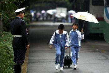 小學生怎樣預防勒索，綁架？