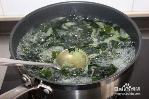 教大家做一道美味素食，鮮菇海菜素菌湯
