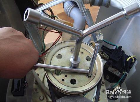 海爾洗衣機XQB42-62A離合器變速軸的維修與拆解
