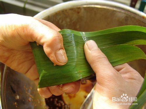 如何用小腳粽的包法做鹹味八寶素棕