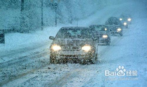 北方冬季冰雪路面駕車的四大技巧與五大常識