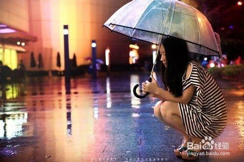 如何利用雨天的光線營造迷人的氣氛拍好青春人像