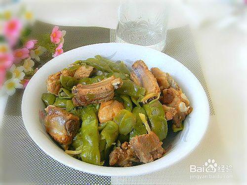 家常美食——排骨燉油豆角