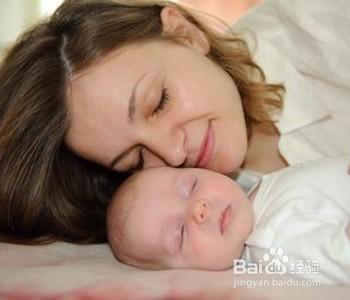 寶寶一吃奶就睡覺，放下就醒，怎麼辦？