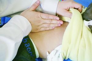 中醫推拿如何治療寶寶腹瀉呢？