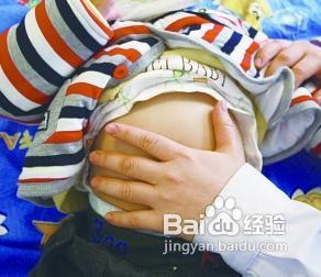 中醫推拿如何治療寶寶腹瀉呢？