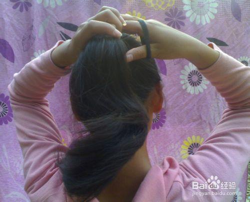 髮型技巧:教你最簡單的女生髮型扎法