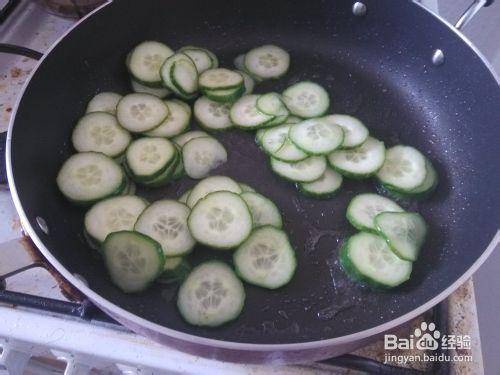 怎麼做美味黃瓜木耳炒大蝦