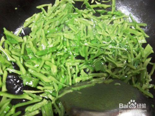 家常菜&amp;清炒青椒刀豆的做法