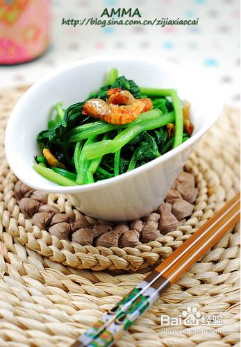一款應季的塑身減肥快炒——海米菠菜