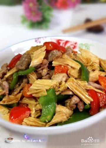 腐竹的簡單美味吃法---腐竹炒肉