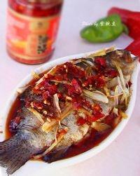 魚的各種製作方法之辣醬澆蒸魚製作