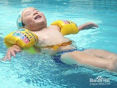 怎樣選擇嬰兒游泳館？