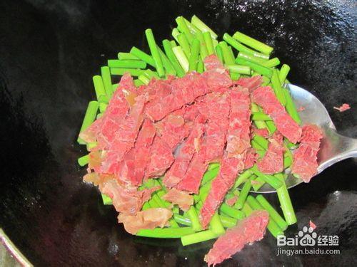 蒜薹炒牛肉