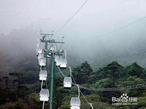 如何一次性覽盡嬌子雪山奇景（轎頂和一線天）