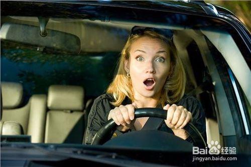 單身女性夜間開車如何降低潛在危險？