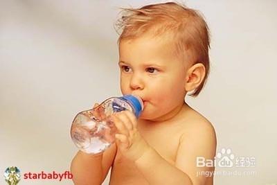 怎麼給寶寶選擇奶瓶和奶嘴