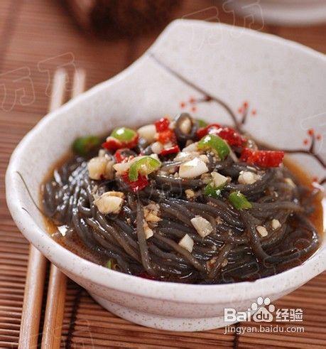 調節油膩腸胃。【酸辣蕨根粉】