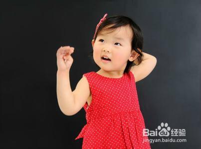 如何教3歲的孩子進行朗誦詩歌