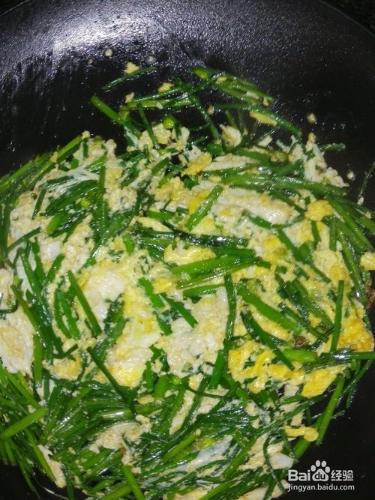 韭菜花煎蛋簡單美味的做法