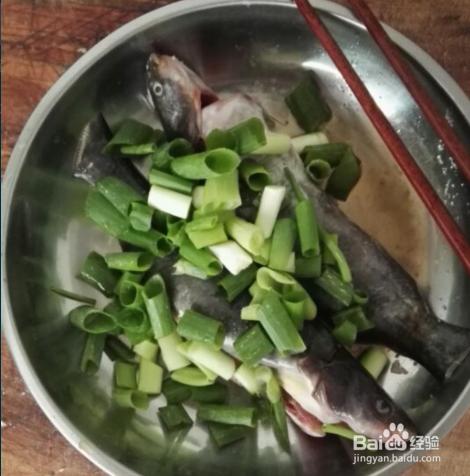 清燉黃顙魚豆腐湯