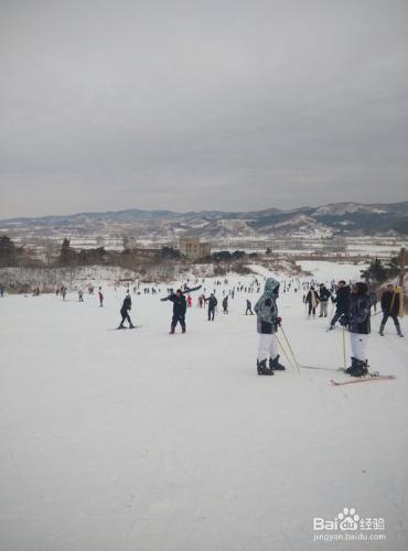 玉泉威虎山滑雪一日遊