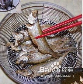 鮮香酥脆淡水魚……煎白條魚