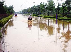 汽車保養,遭遇暴雨如何除溼