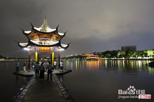 怎樣利用美圖秀秀營造璀璨夜景