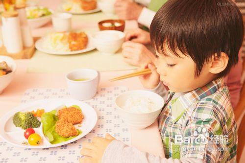 小孩尿床吃什麼好