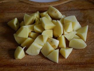 家常豬脊骨燉土豆