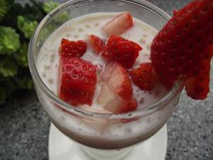 怎麼製作草莓牛奶西米露