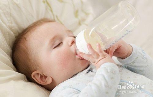 小寶寶感冒鼻塞怎麼辦？不吃藥治鼻塞