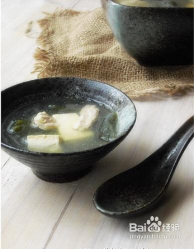 來一碗暖暖的味噌湯----豬肉豆腐味噌湯