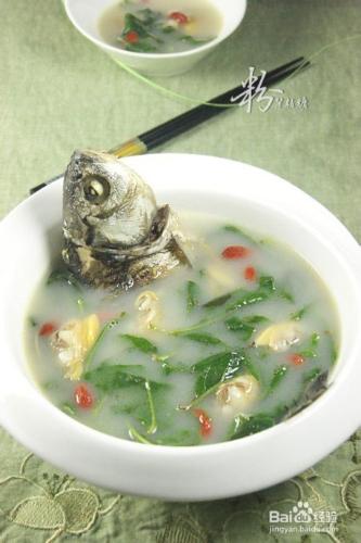 食療藥膳　鯽魚花蛤枸杞葉湯