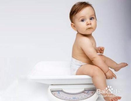 嬰幼兒紙尿褲多長時間換一次合適