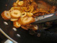 紅燒豬腸雞蛋菜湯麵的做法