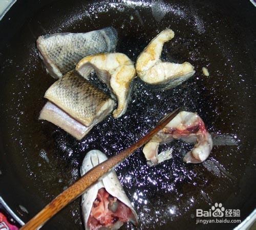 粵菜黑棗山藥生魚湯的做法