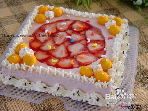 晶瑩剔透的愛戀——草莓果凍裝飾蛋糕