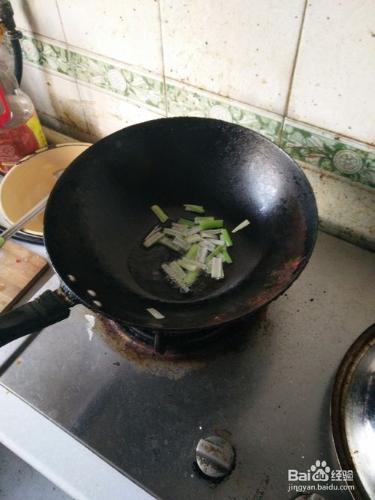 絲瓜燉粉條 絲瓜蝦米粉條的家常做法