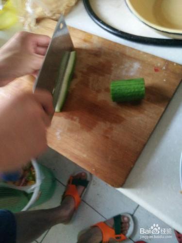 絲瓜燉粉條 絲瓜蝦米粉條的家常做法