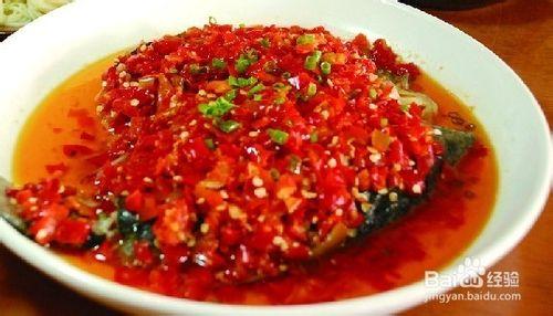 教你怎樣製做湖南特色紅燒鯽魚