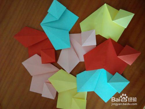 教你如何用紙拼折出漂亮的紙花？