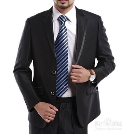 西裝、襯衫、領帶的顏色搭配竅門。